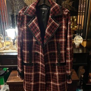 Express Women's Red and Black Houndstooth Blazer